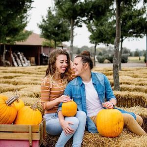 Meet your Posher, Courtney